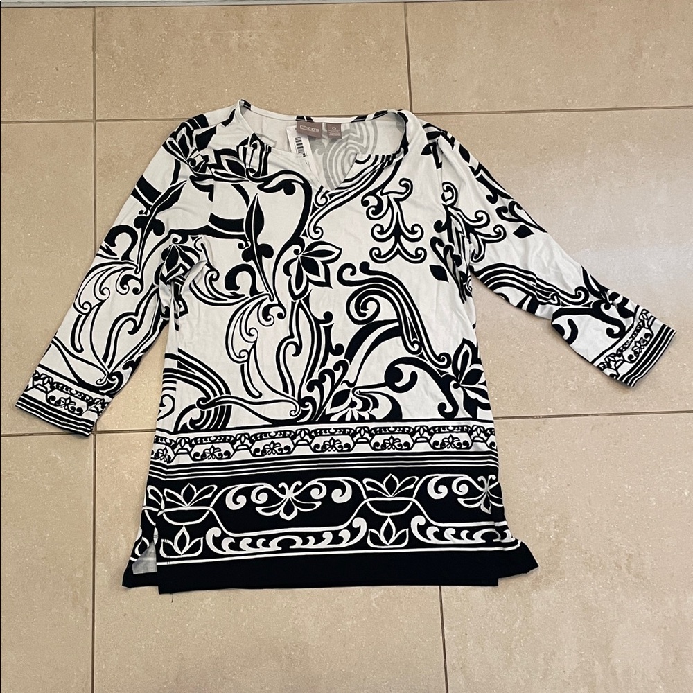 Chico's Monochrome Swirl Top Black and White size 0 Long Sleeve